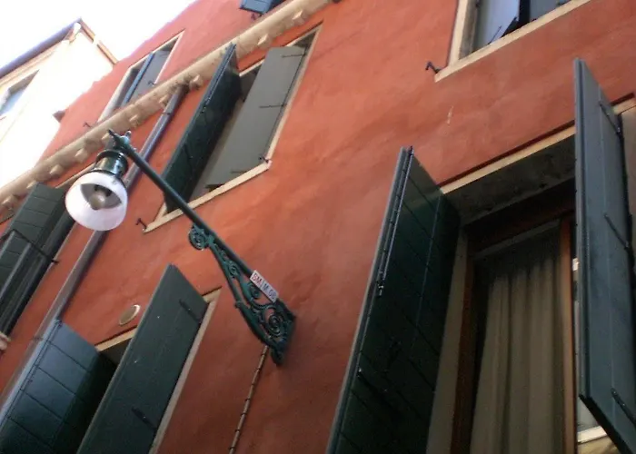 Casa Cosmo Pensión 2*